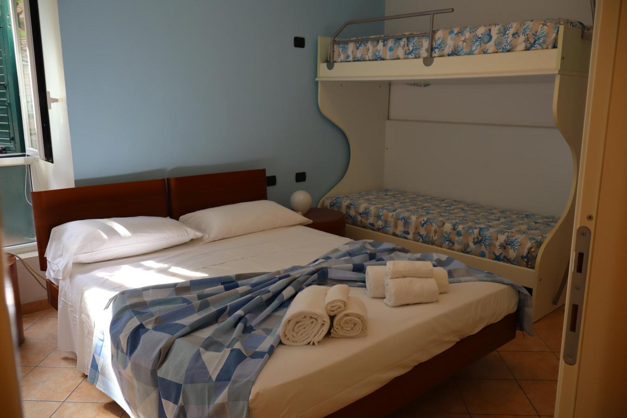 Appartement Giulio'S Terraces In The Bay à Porto Venere Extérieur photo
